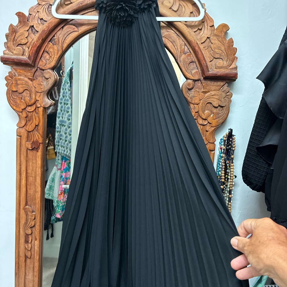 OUI Elegant Black Pleated Halter Dress